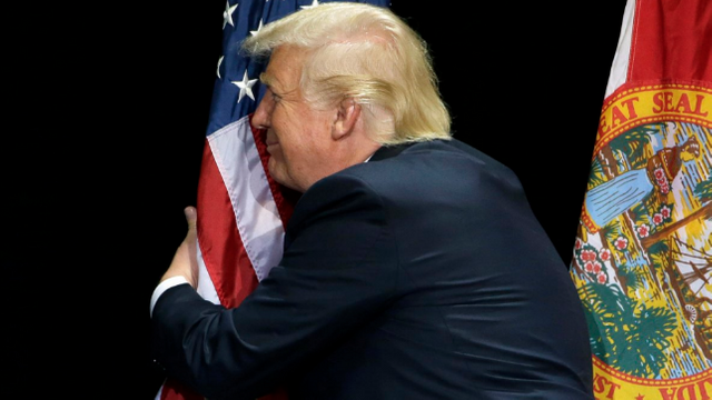 trump_flag_hug